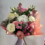 Buchet mix cu bujori